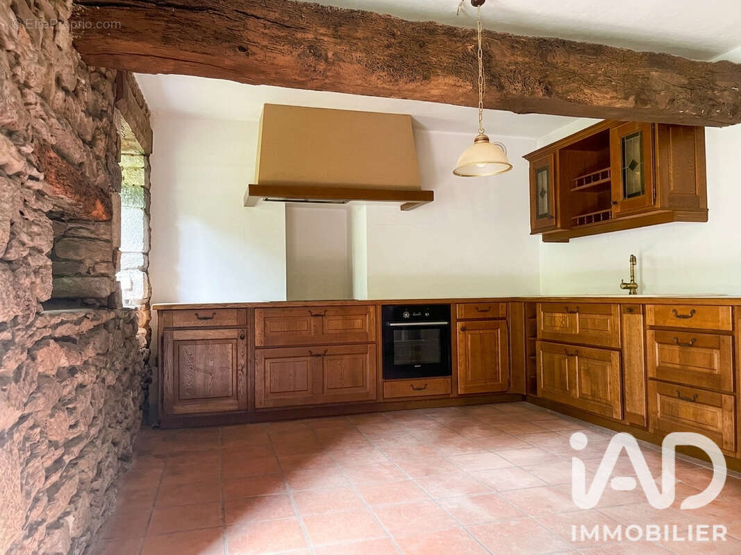 Maison 266 m² à Corseul  - photo 8