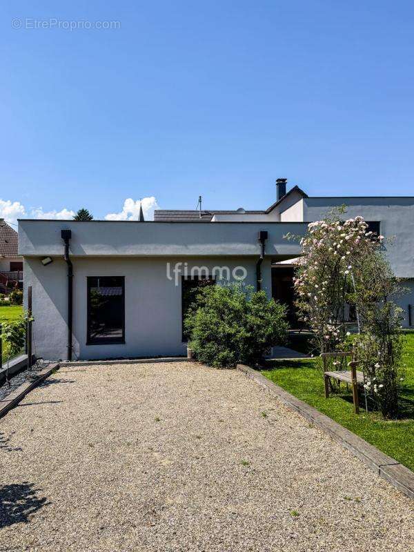 Maison d'Exception de 187m2 avec Piscine intérieure - photo 12