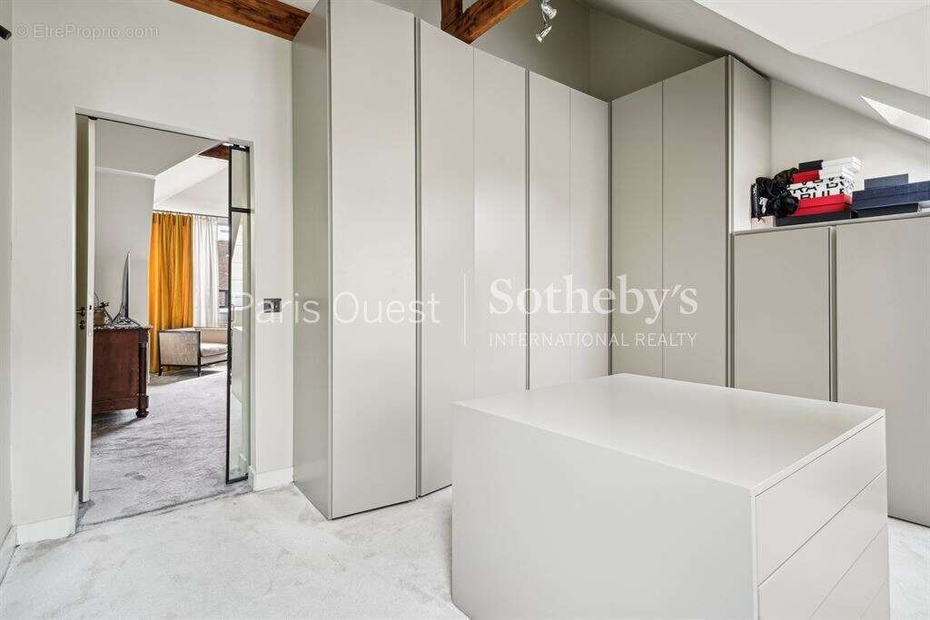 Maison à NEUILLY-SUR-SEINE