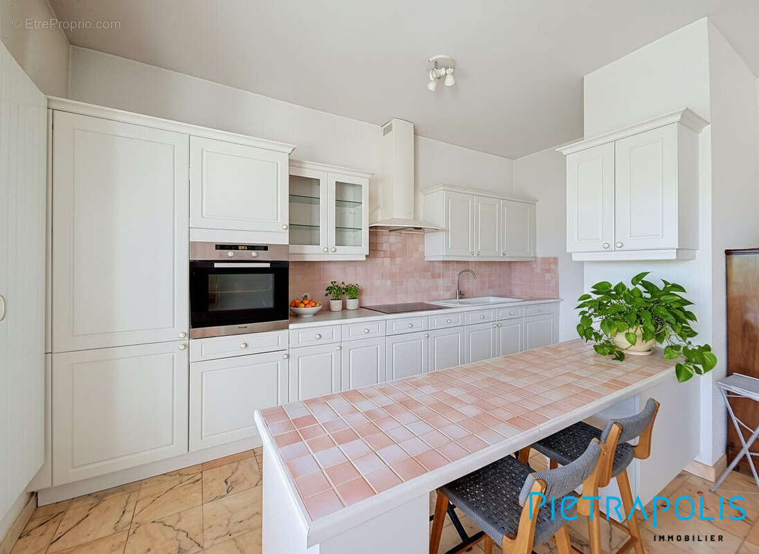 Appartement 185 m² à Sauverny  - photo 6