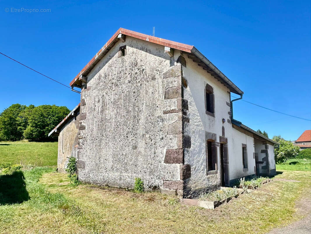 Maison à BEULOTTE-SAINT-LAURENT