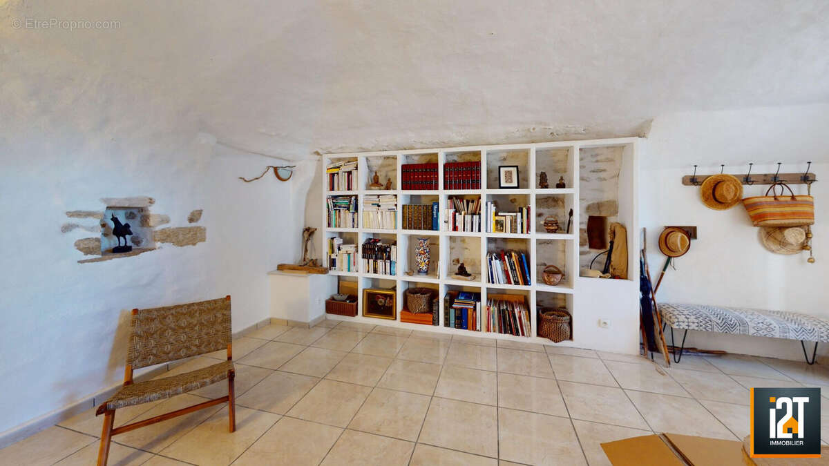 Maison 182 m² à Brignon  - photo 3
