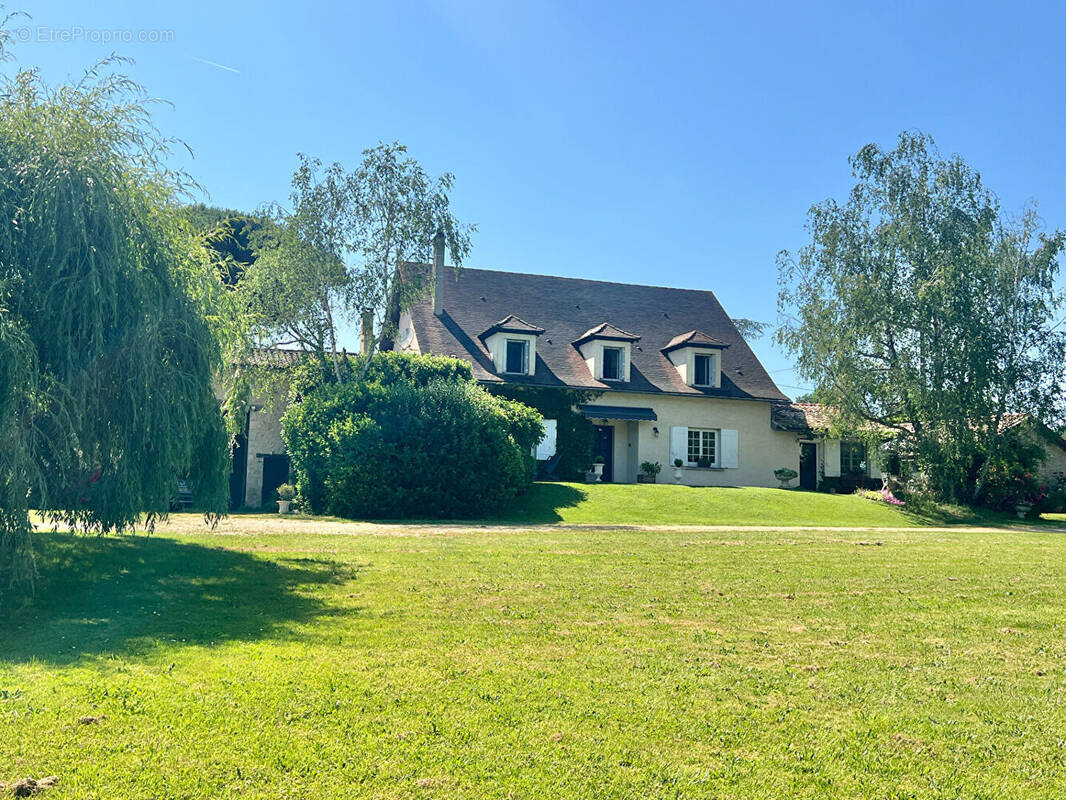 Maison à VILLEFRANCHE-DE-LONCHAT