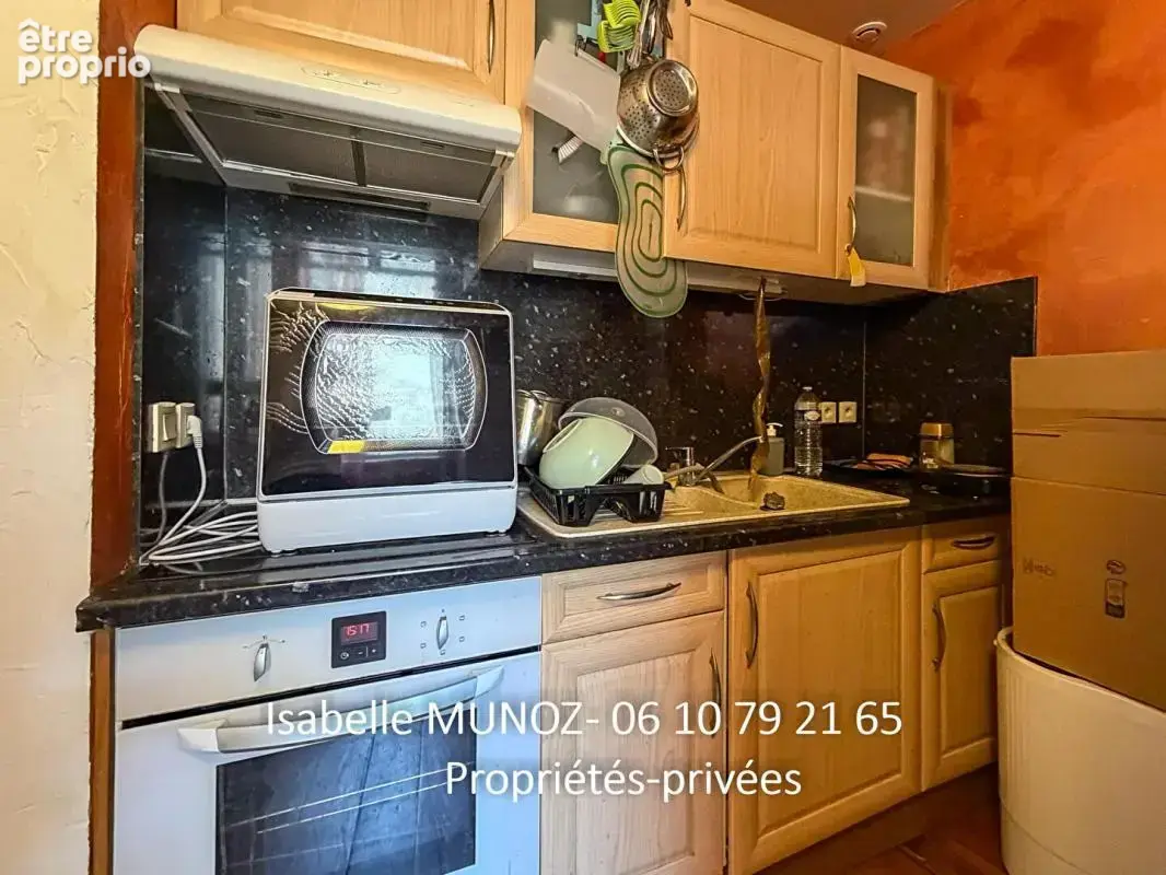Immeuble Riom, 122 m2 et 180m2 de dépendances (grange avec parking, cave voutée?) - photo 18