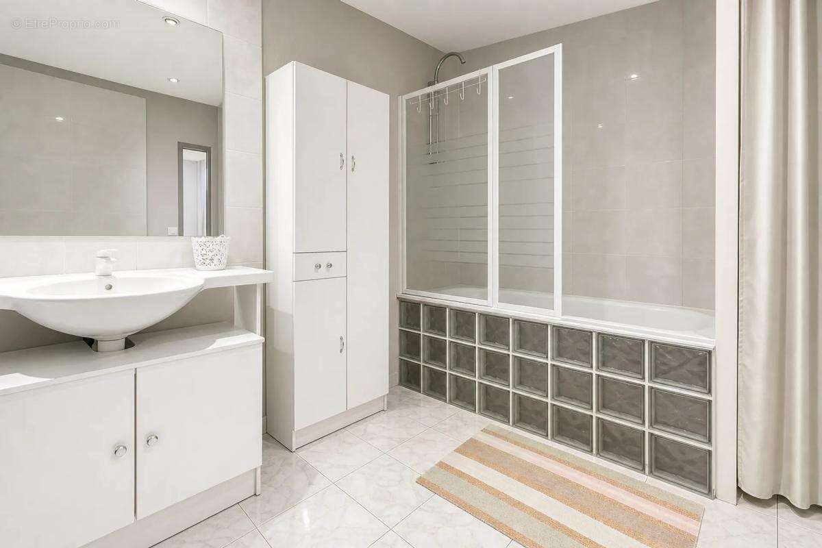 A saisir somptueuse maison de 8 pièces de 201 m² à Auxy !! - photo 20