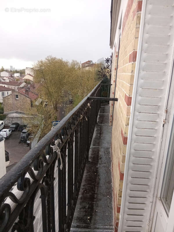 Appartement à LES LILAS