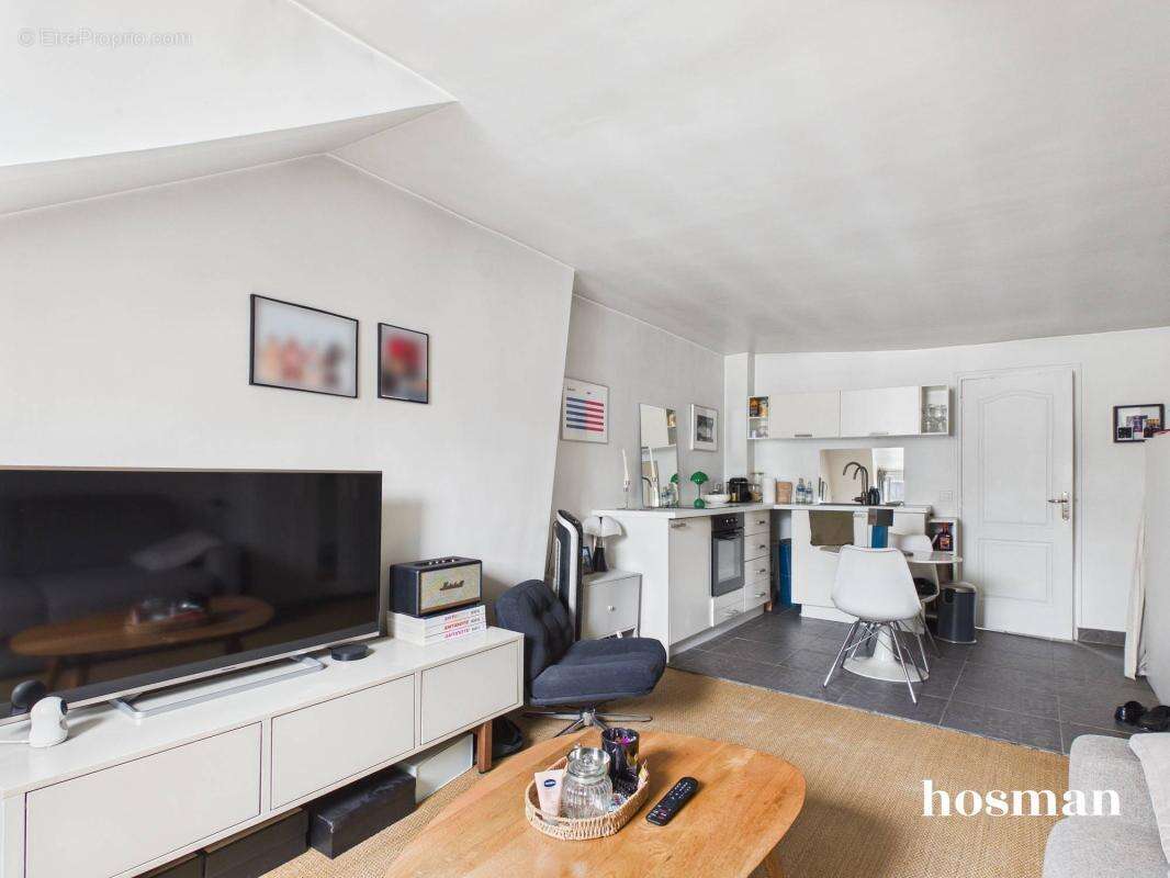 Studio 26 m² - Dernier étage traversant - Rue Saint-Jean, Paris - photo 4