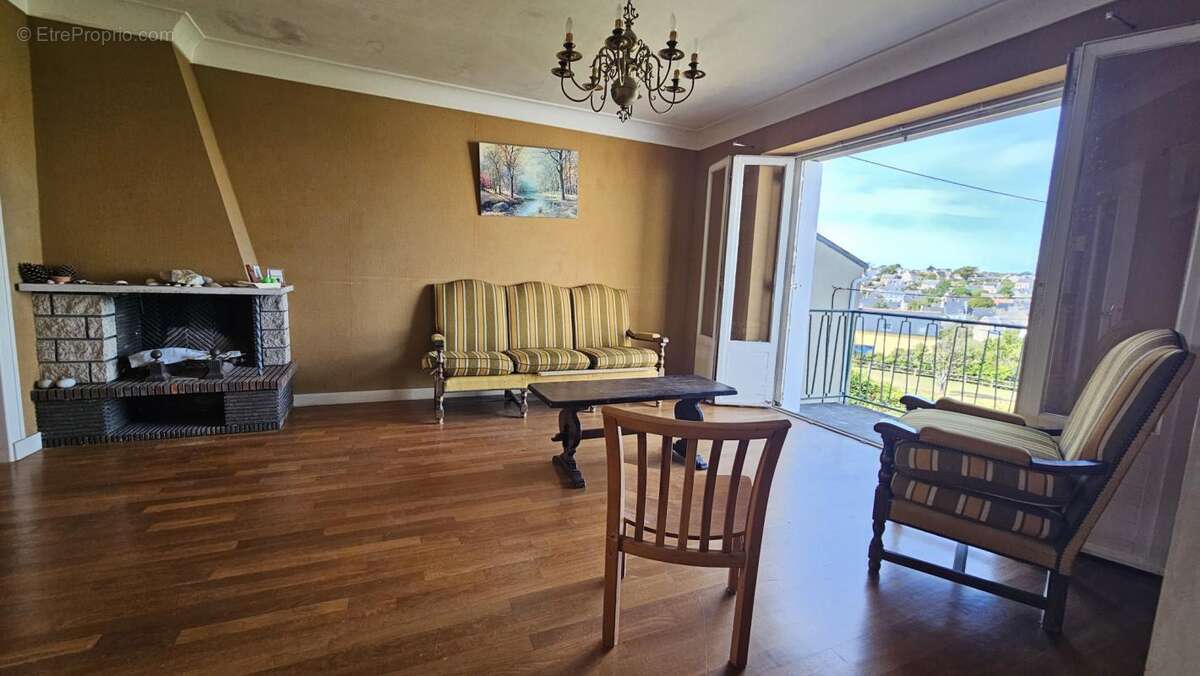 Maison à CAMARET-SUR-MER