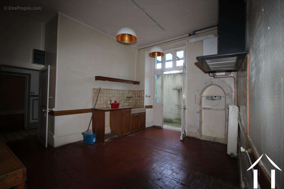 Maison à LA CHARITE-SUR-LOIRE