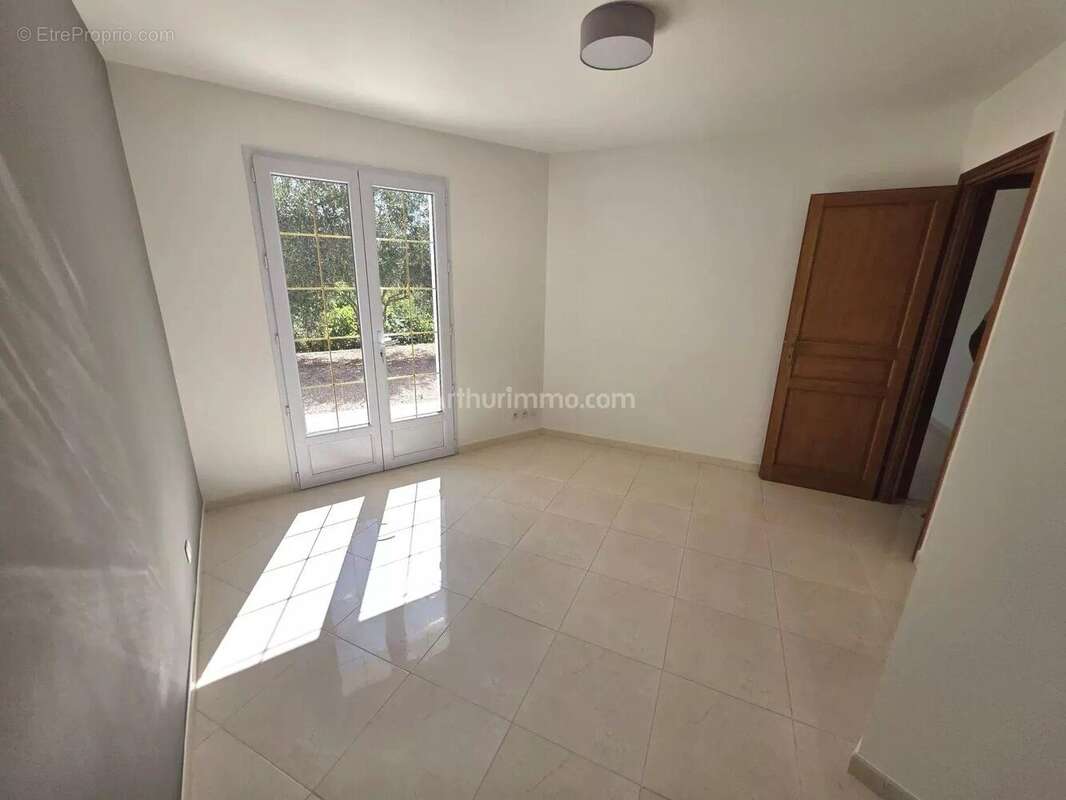 Vente Maison La motte(83920) 595 000ï¿œ - photo 9