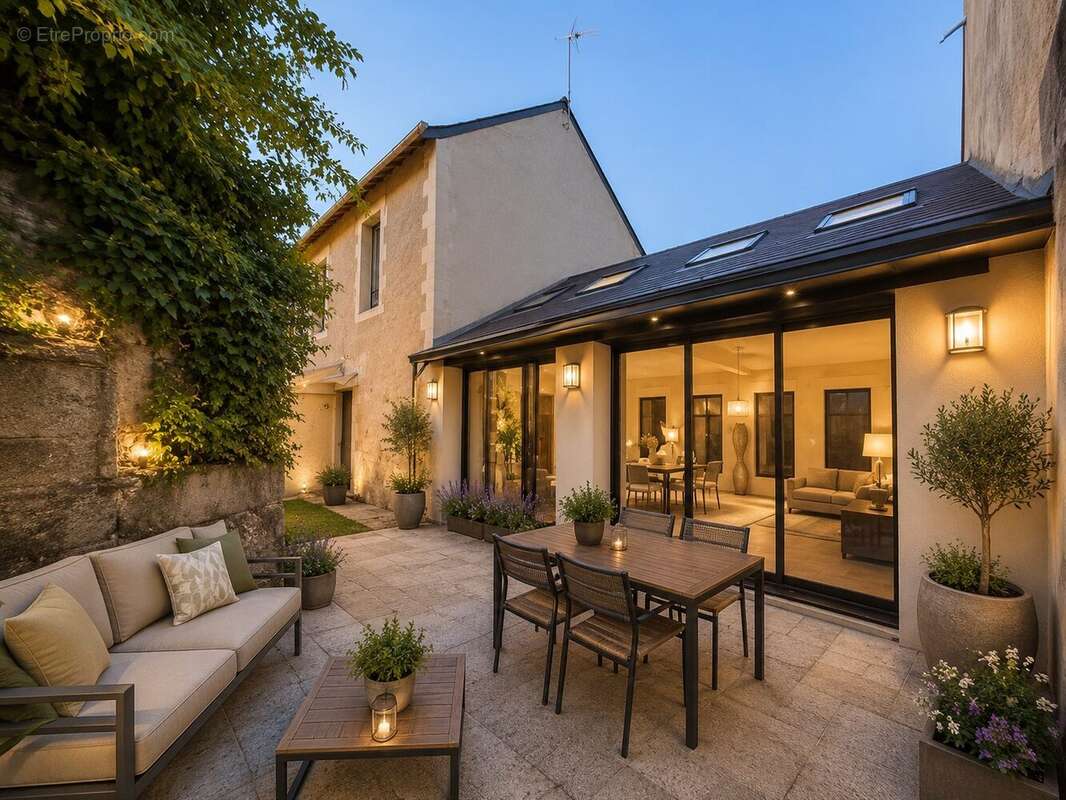 Maison à MONTS