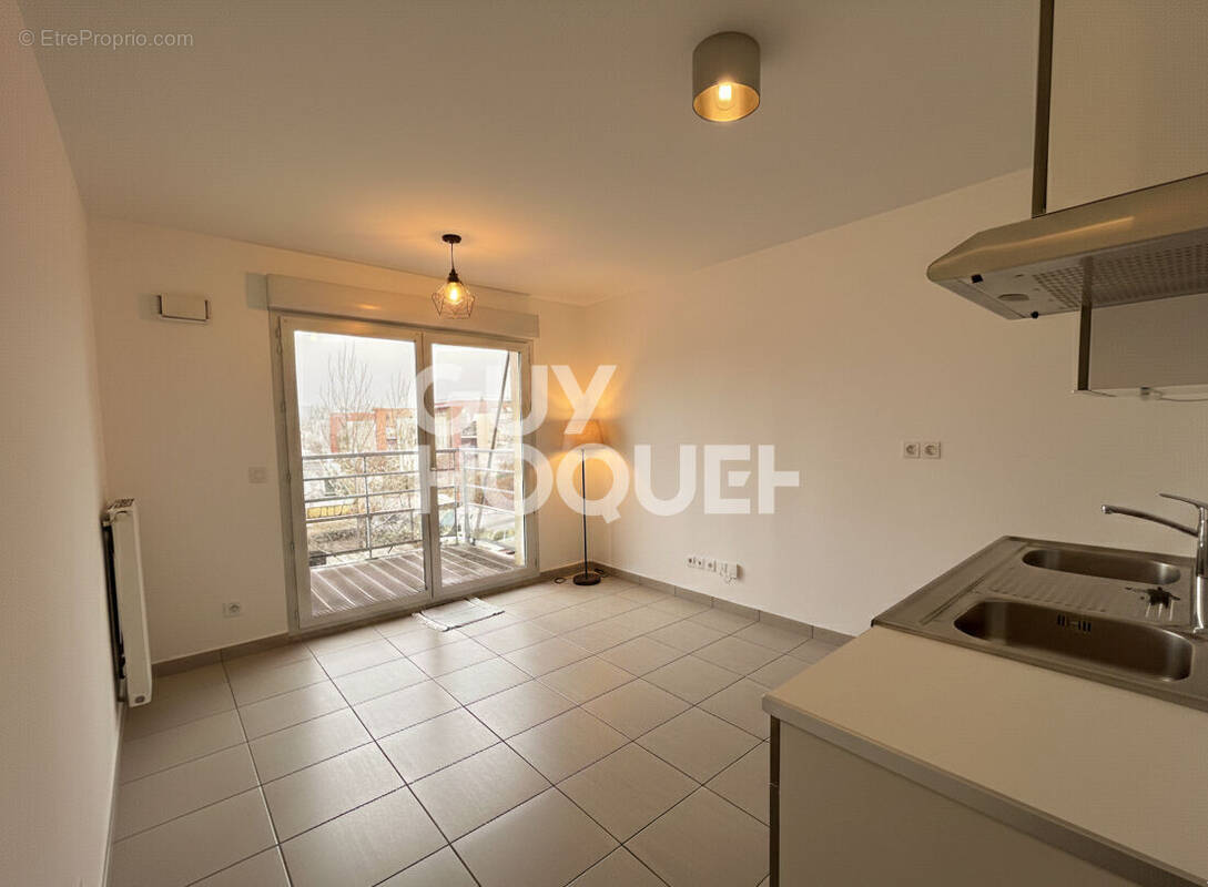 Appartement à PIERRE-BENITE