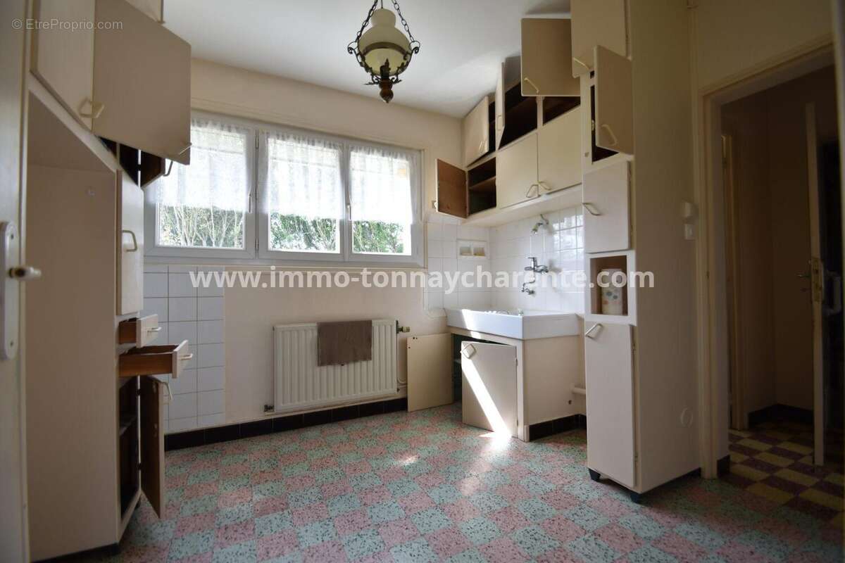 Maison à TONNAY-CHARENTE