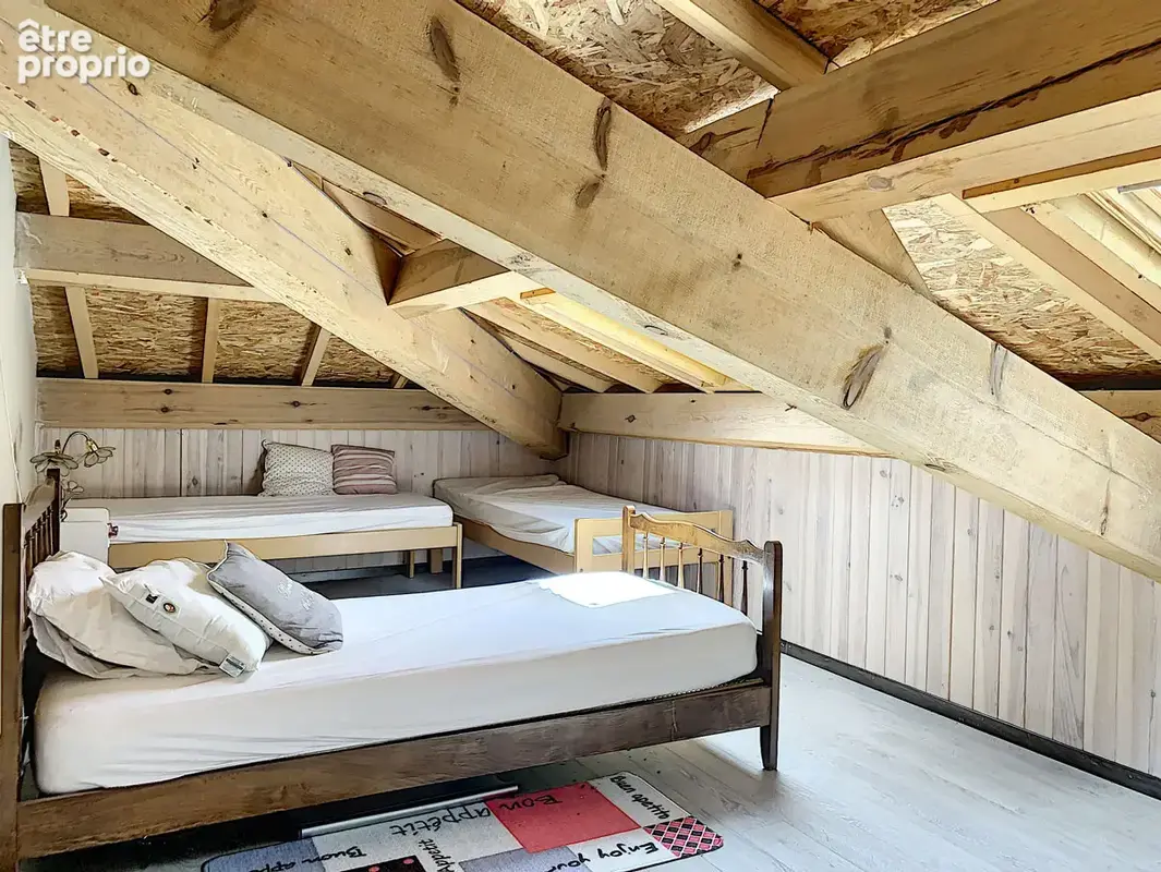 Une bastide du 16ème siècle rénovée de 260 m2 hab., aménagée en 2 logements et annexes, cour intérieure, pisci - photo 21