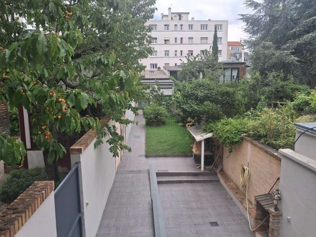 Maison à MONTREUIL