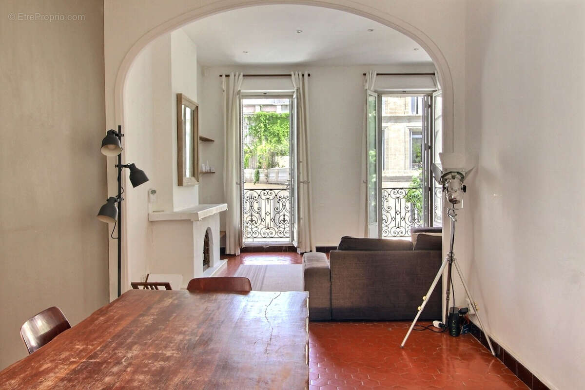 Appartement à MARSEILLE-6E