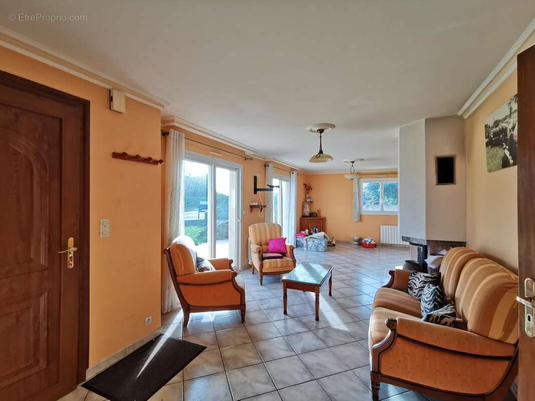 Maison à PLOUEC-DU-TRIEUX