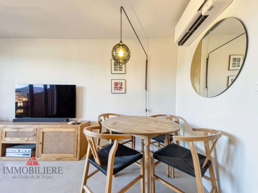 Appartement à COGOLIN
