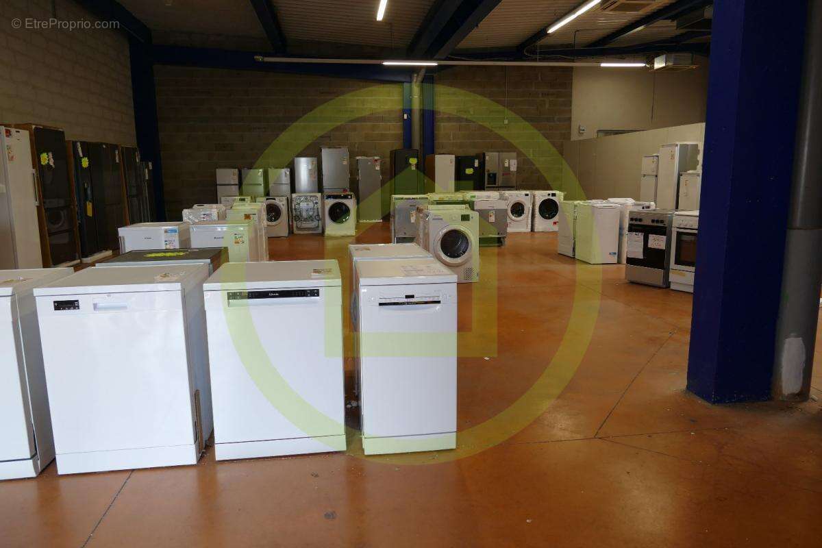 Commerce à TIGNIEU-JAMEYZIEU