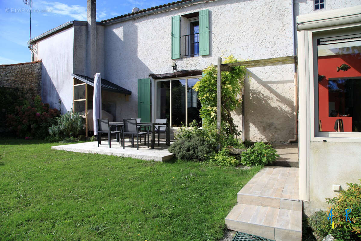 Maison à BARZAN