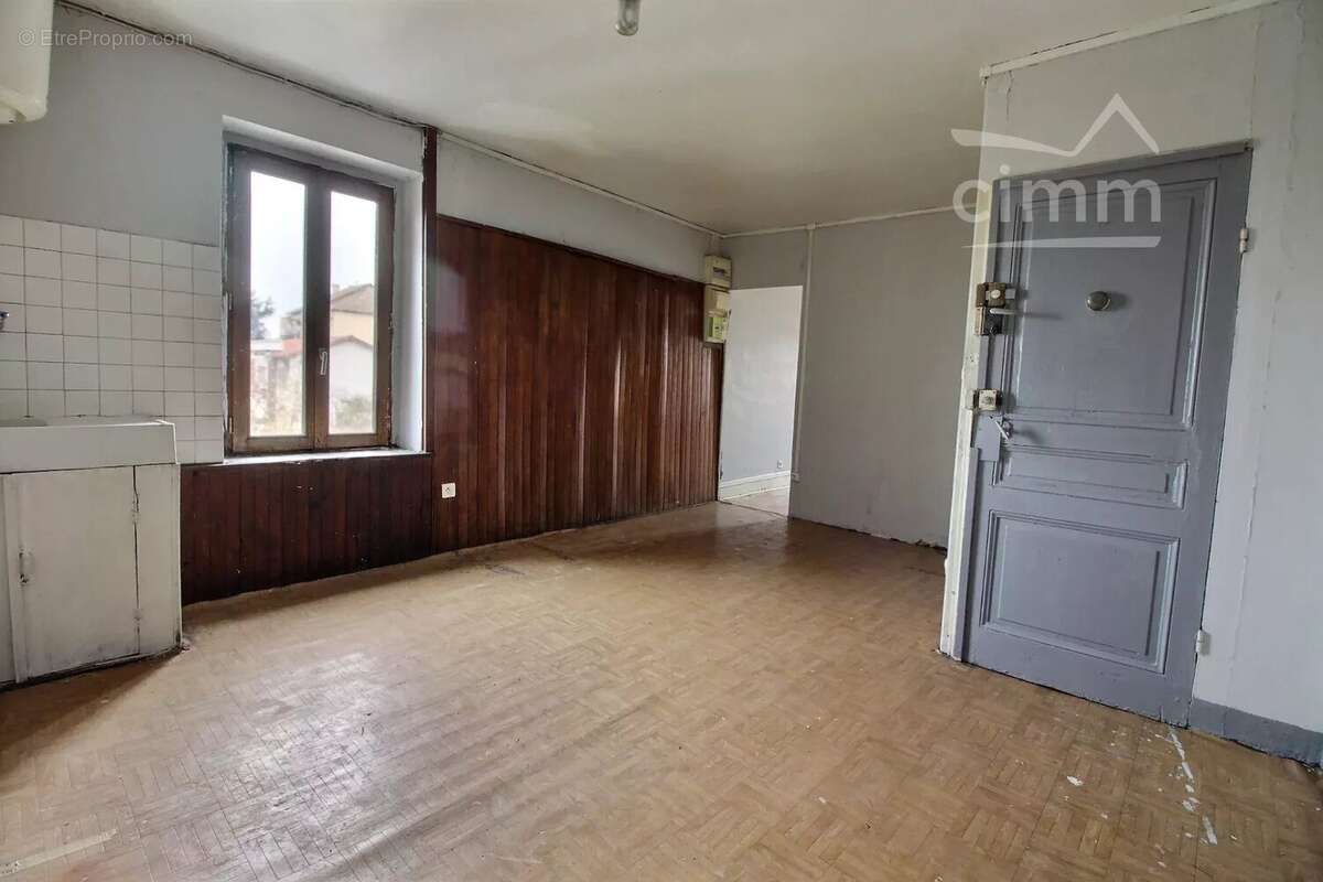 Appartement à LE PEAGE-DE-ROUSSILLON