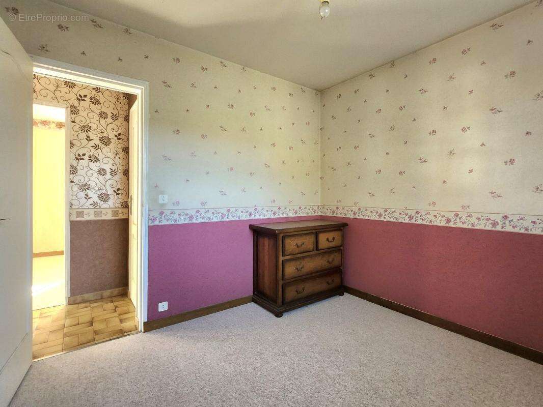 Maison à LONGUEIL-SAINTE-MARIE