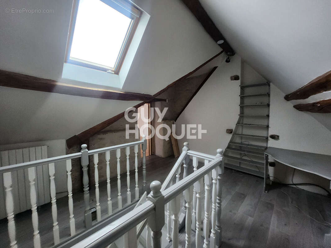 Maison à CHENOISE