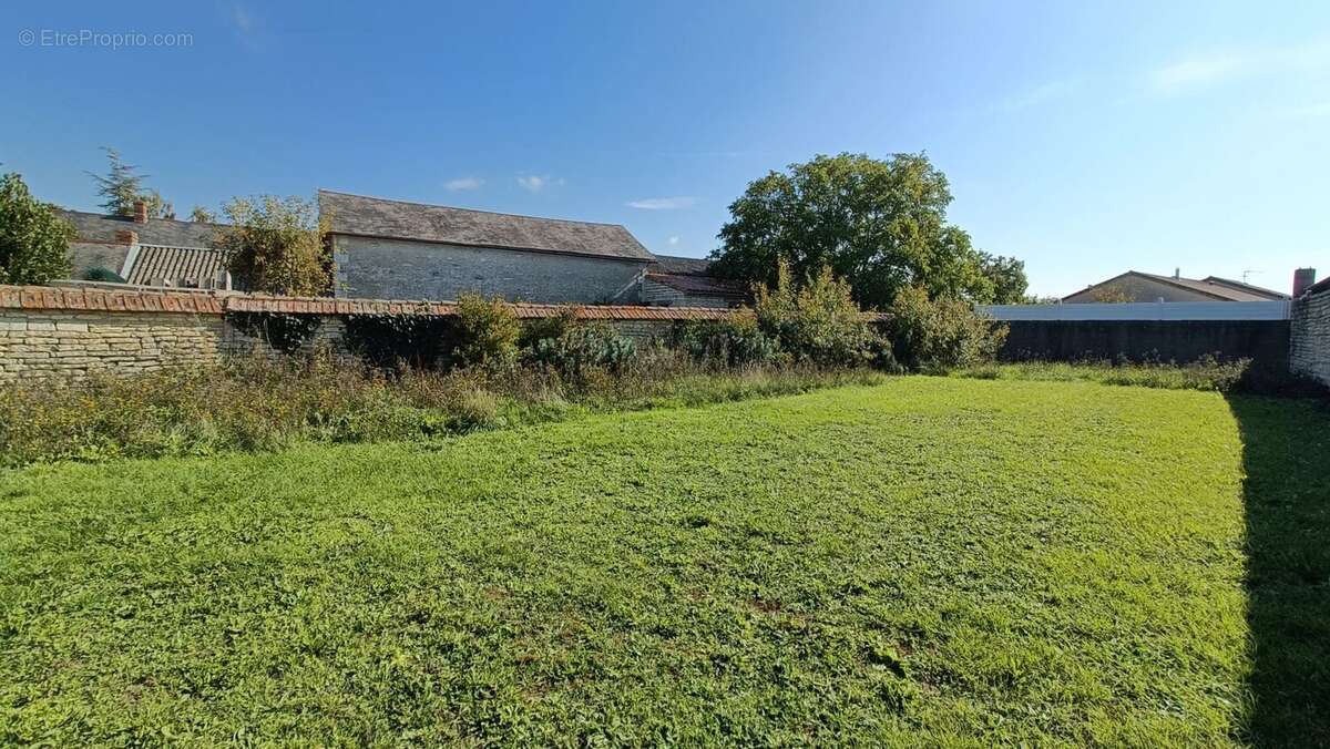 Maison à LE ROCHEREAU