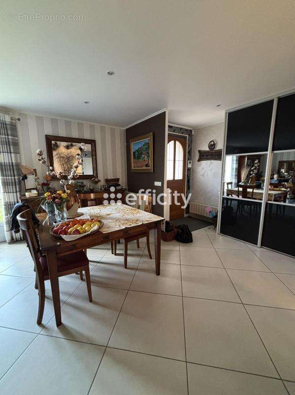 Maison à NIEUL-SUR-MER