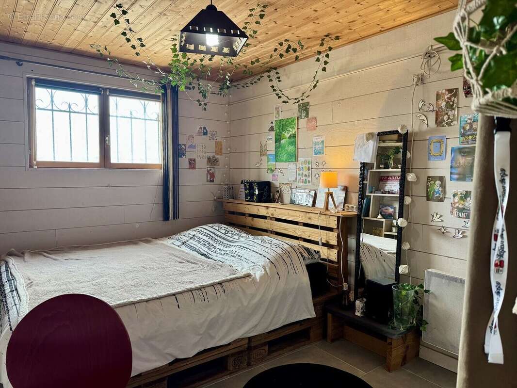 IMG2300 - Maison à MEYRALS