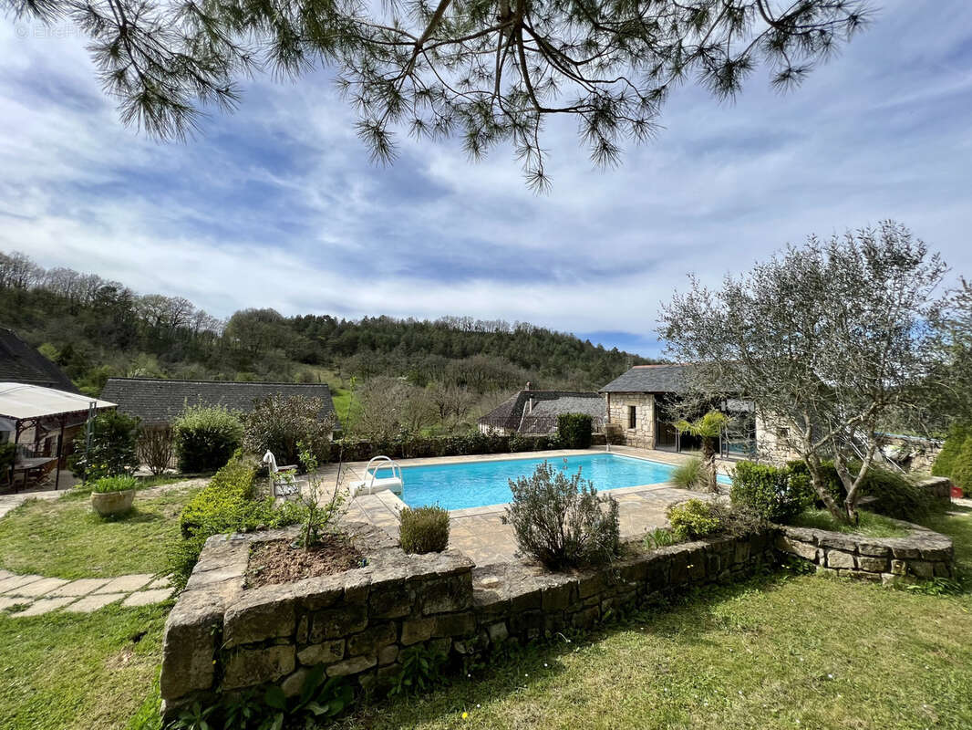 Maison à TERRASSON-LAVILLEDIEU