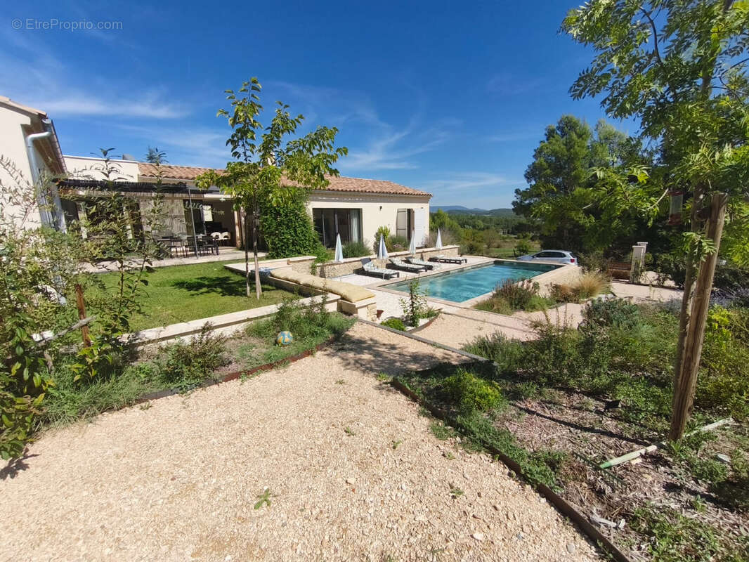 Maison à SAINT-PANTALEON