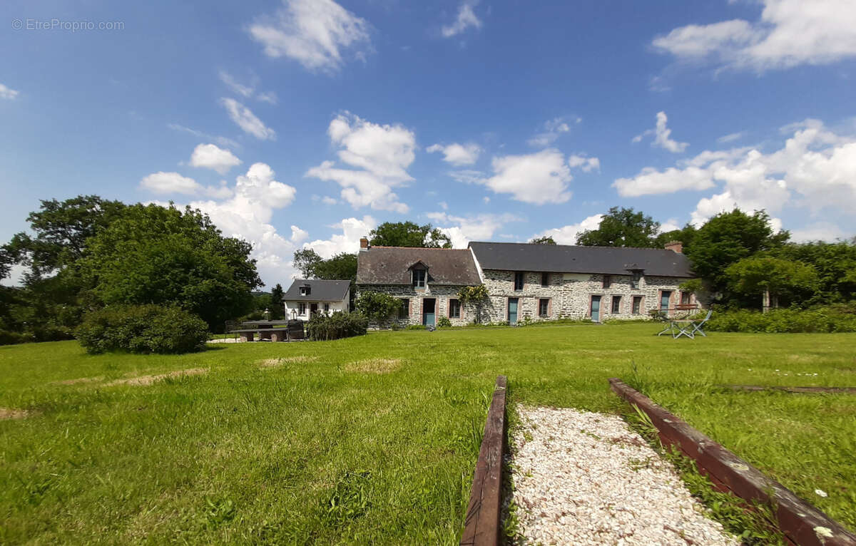 Maison à NOUVOITOU