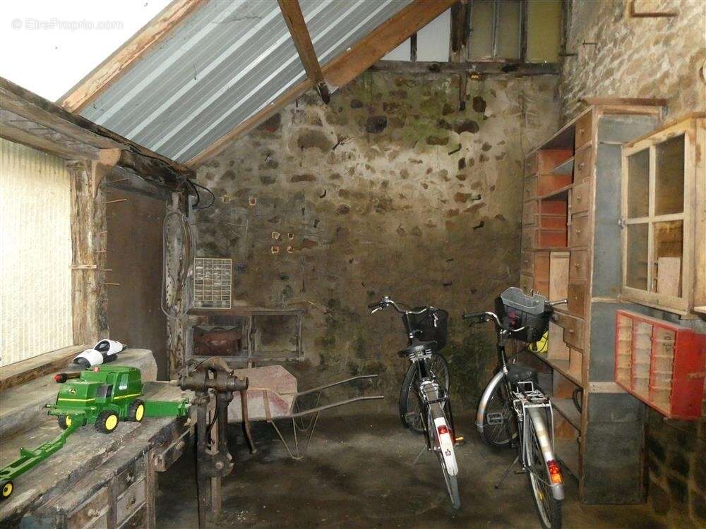 Maison à LASSAY-LES-CHATEAUX