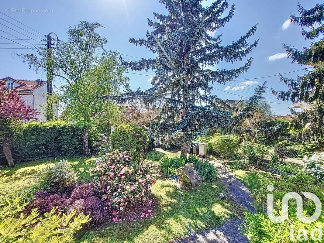 Photo 3 - Maison à BRUNOY