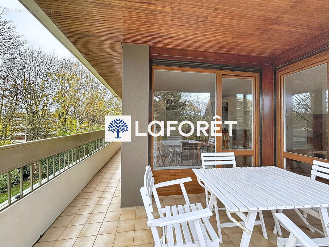 Appartement à NOISY-LE-ROI