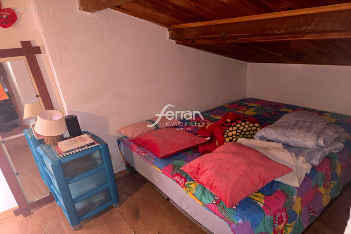 Appartement à SALERNES