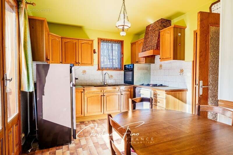 Maison à LA SALLE-LES-ALPES