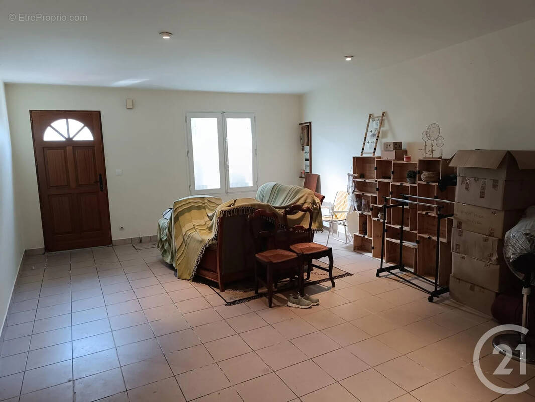 Maison à COUTRAS