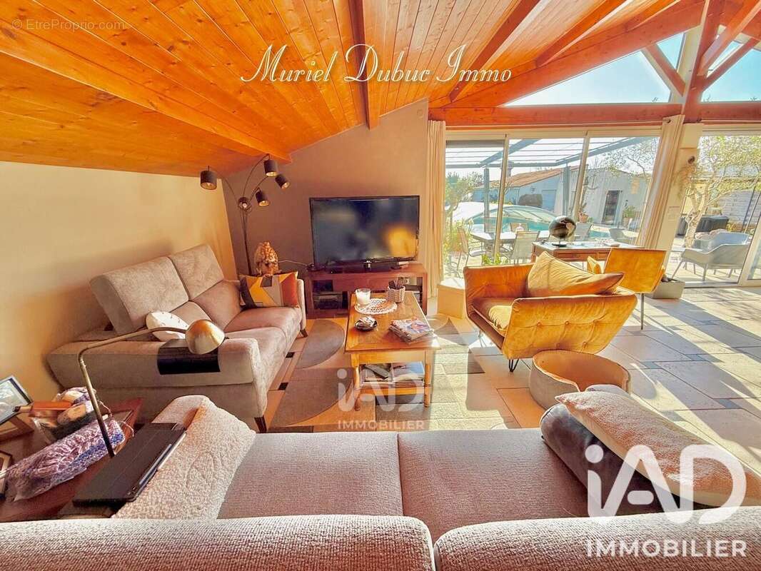 Maison 239 m² à Arvert  - photo 9