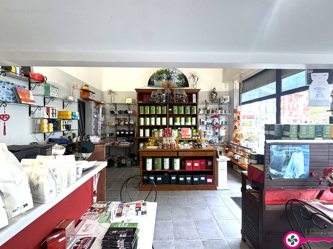 Commerce à HENDAYE