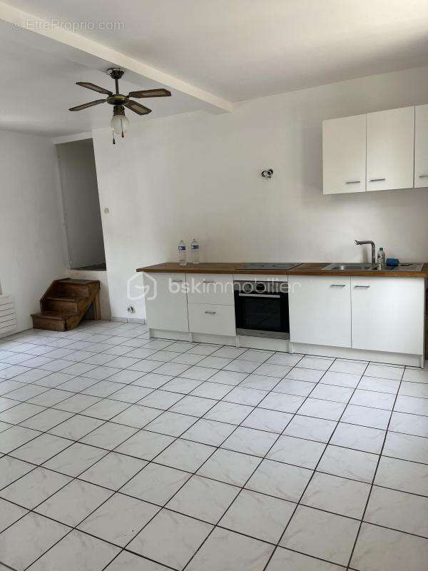 Nanterre — maison 4 chambres + dépendance 36m²  fort potentiel investisseur - photo 3