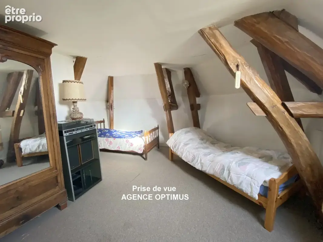 A VINNEUF, une maison de village qui n'attend que votre projet - photo 12