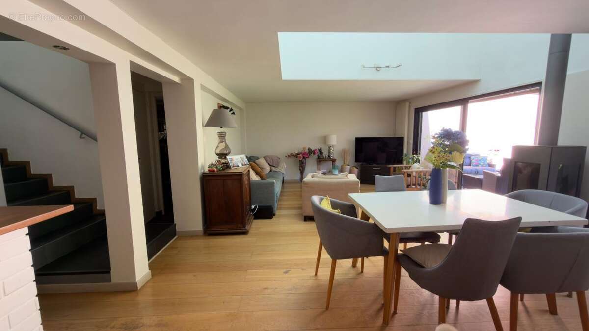 Maison à LE PERREUX-SUR-MARNE