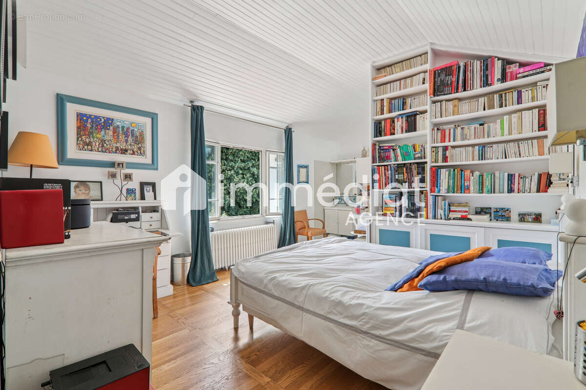 Maison à NANTERRE