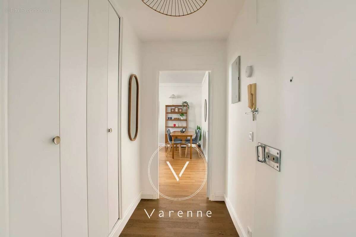 Appartement à PARIS-7E