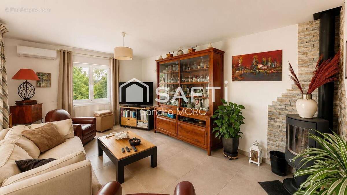 Maison 113 m² à Montignac-Toupinerie  - photo 6