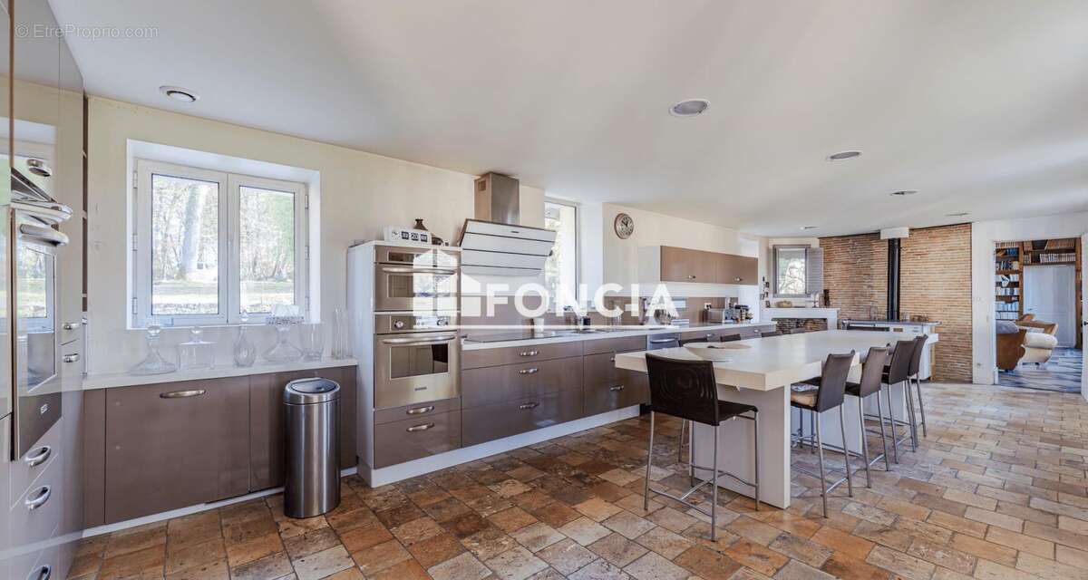 Maison à SAINT-EPAIN