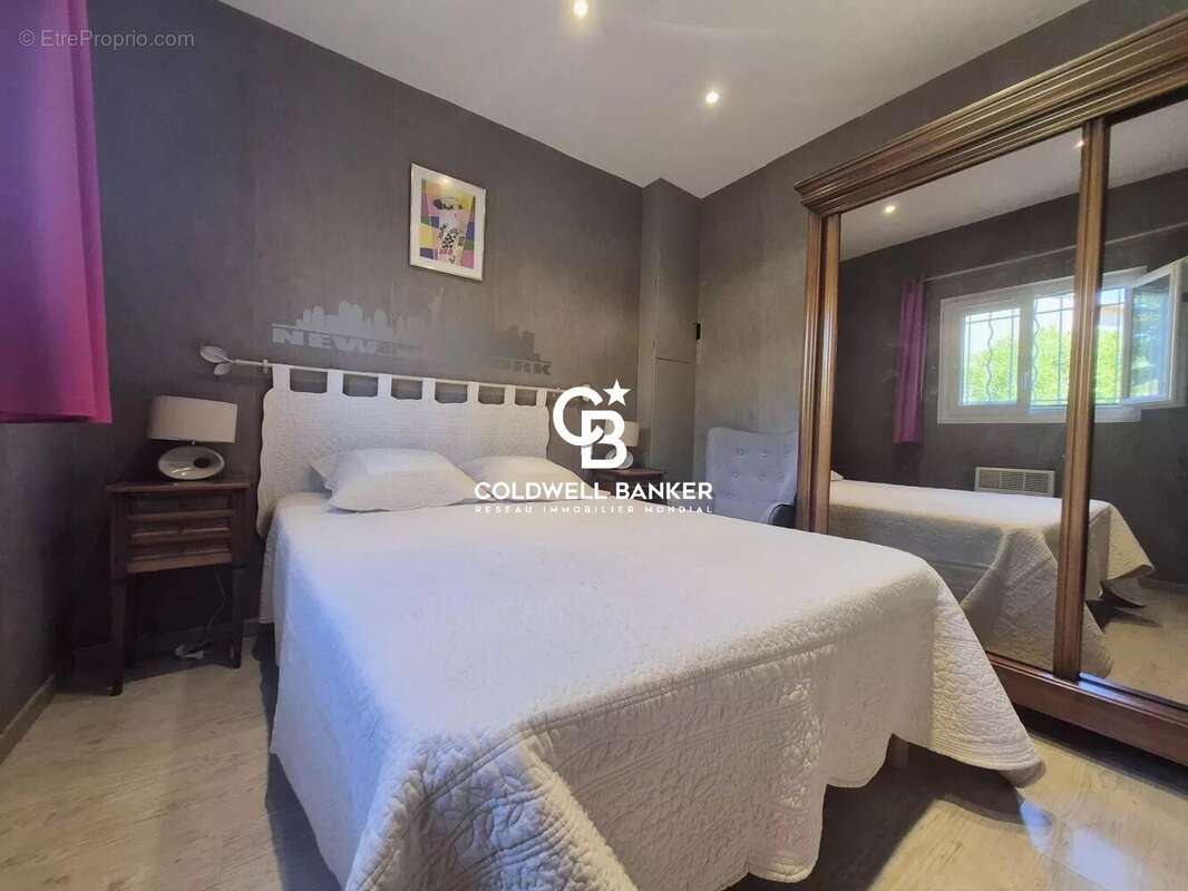 Maison à ROQUEBRUNE-SUR-ARGENS