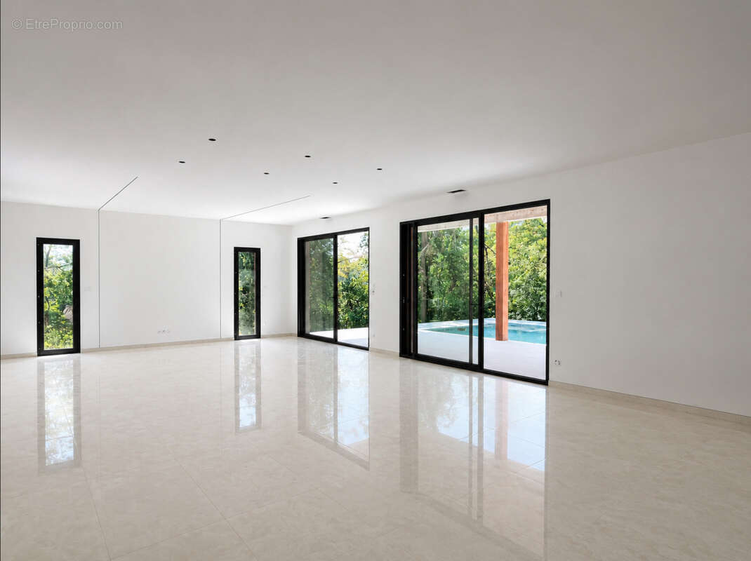 Villa contemporaine de plain-pied avec piscine - Vue dégagée - Lembras - photo 4